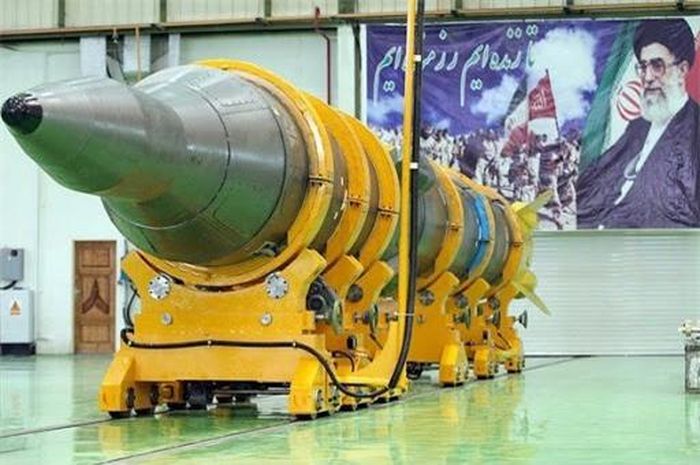  Không giống như tên lửa Shahab, tên lửa Sejjil-1 sử dụng nhiên liệu rắn, giảm đáng kể thời gian khởi động, đồng thời tăng cường tính cơ động của nó. Theo nguồn tin tình báo Mỹ, tên lửa Sejjil có tầm hoạt động khoảng 2.000 đến 2.500 km. 
