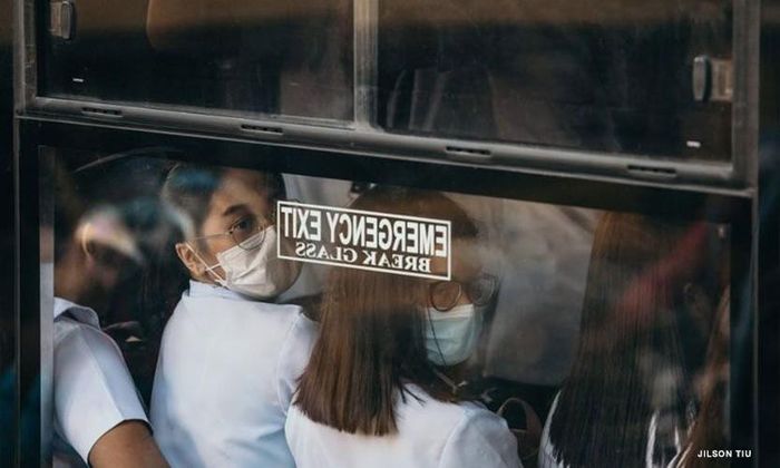  Hiện Philippines đã có 52 ca nhiễm virus được xác nhận, và 5 ca tử vong. 