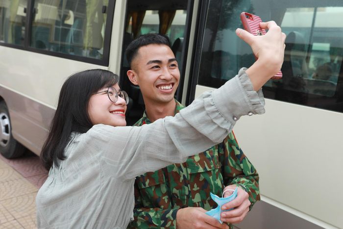 Lưu lại kỷ niệm.