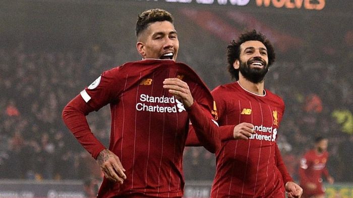  Mohamed Salah và Sadio Mane là 2 cầu thủ đắt nhất của Liverpool với cùng giá trị 166 triệu USD. Trent Alexander-Arnold có giá 122 triệu USD, Virgil van Dijk được định giá 111 triệu USD và thủ môn Alisson Becker có giá 99 triệu USD. 