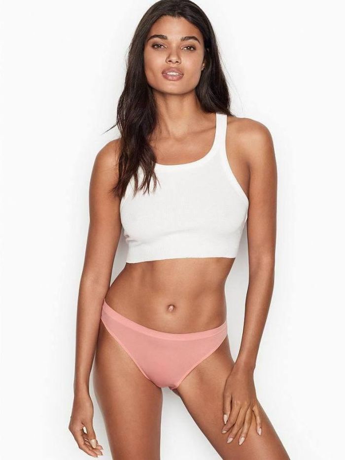 Daniela Braga hiện là chân dài Brazil rất đắt sô ở làng mốt