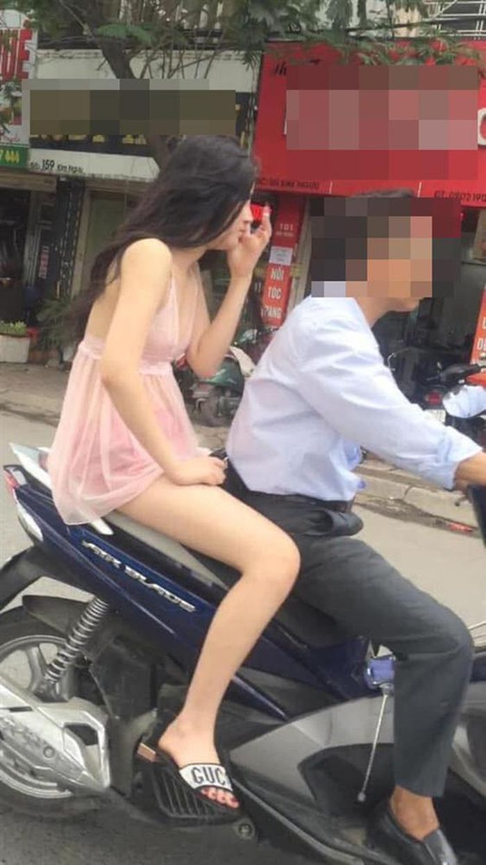 Hình ảnh từng bắt gặp trên đường phố Hà Nội khiến nhiều người 'nhức mắt'.