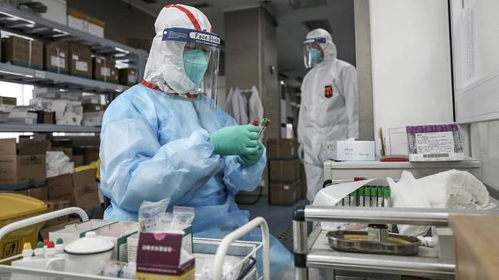 Các nhà khoa học Trung Quốc đang phát triển vaccine ngừa virus corona. (Ảnh: Reuters)