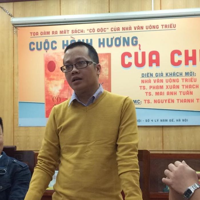 Uông Triều: Tôi “không chẳng biết quan tâm đến điều gì khác, ngoài văn chương”. Ảnh: Nguyễn Thành