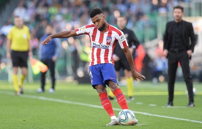 MU liên hệ với Thomas Lemar