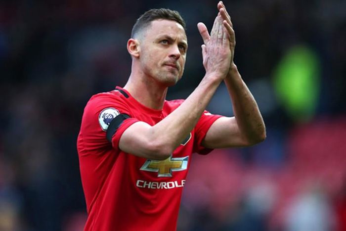  4. Nemanja Matic. Một trong những tiền vệ phòng ngự hàng đầu thế giới một thời, và kể cả khi đã 32 tuổi, Matic vẫn còn đó những phẩm chất phòng ngự giúp anh trở thành “món hàng hot” trong mùa hè 2020. 