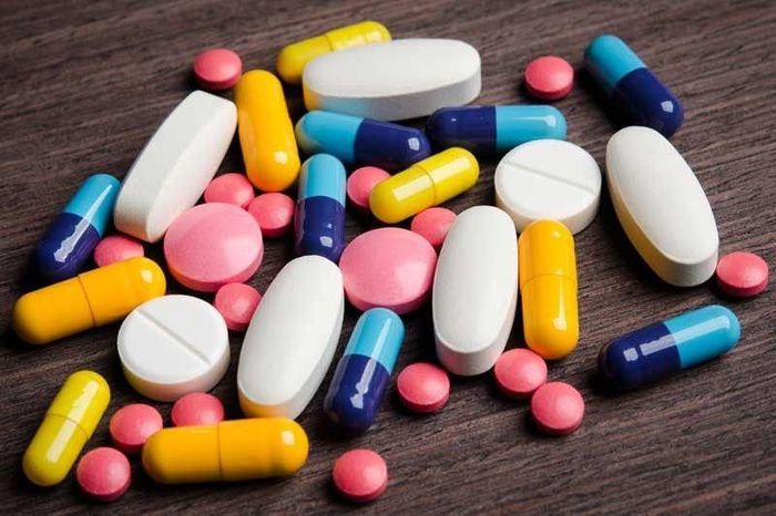 Một số loại thuốc kháng sinh khác, các loại thuốc hạ huyết áp, trị bệnh parkinson, chống trầm cảm, thuốc chống viêm… cũng chứa chất ức chế monoamine. Ăn cá khi sử dụng các thuốc này sẽ làm giảm công hiệu của thuốc, khiến bệnh lâu khỏi. Ảnh minh họa: Internet