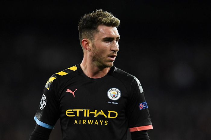 Barca muốn đưa Laporte trở lại La Liga