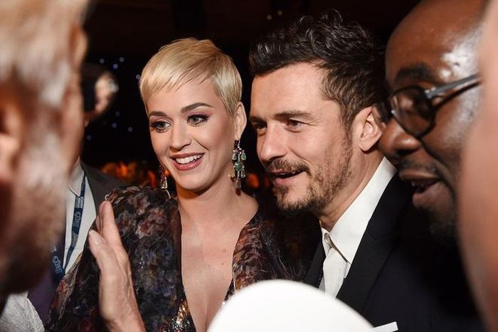  Nữ ca sĩ Katy Perry có con đầu lòng sau 4 năm hẹn hò tài tử Orlando Bloom. 