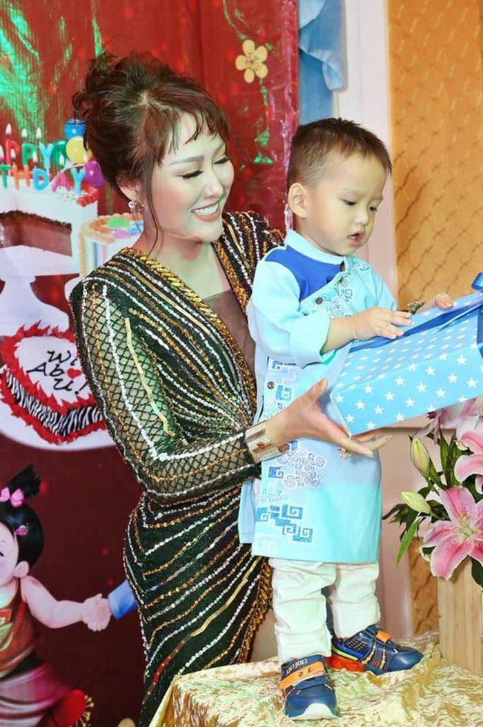 Phi Thanh Vân đồng cảm với Nhật Kim Anh.