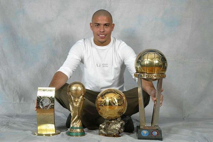  Ronaldo có mọi danh hiệu cao quý nhưng chưa từng chạm tay vào cúp bạc UEFA Champions League. Ảnh: Getty. 