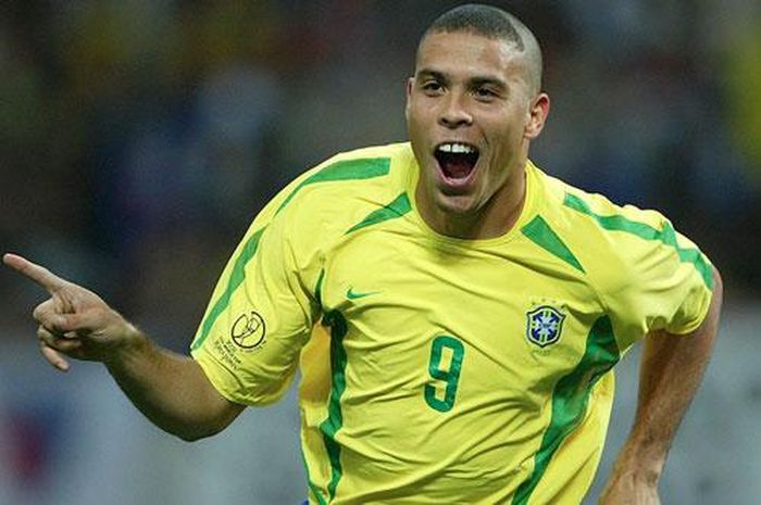 2. Ronaldo "béo" (Brazil) bàn thắng: 15. Ảnh: Jss77.