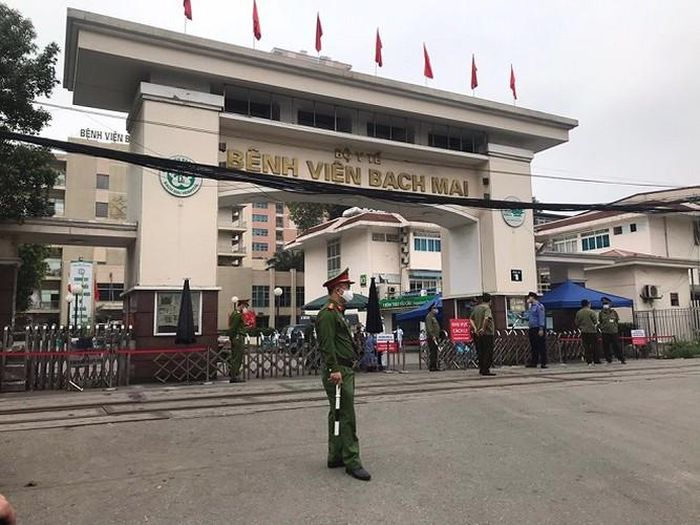 Đến nay, Bệnh viện Bạch Mai đã được phong tỏa, cách ly để phòng dịch Covid-19