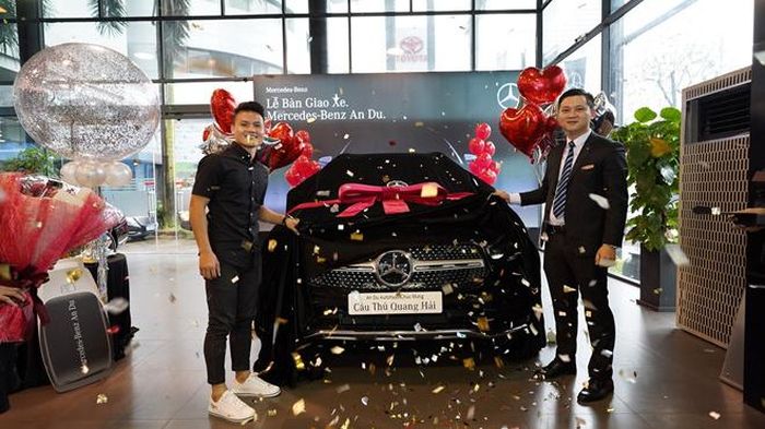 Đây là hình mẫu cho nhiều cầu thủ trẻ học tập thay vì bán mình cho quỷ dữ ở thì hiện tại