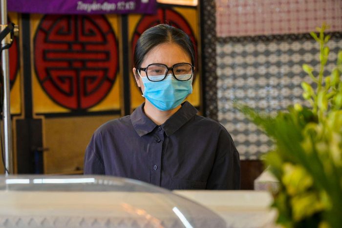 Khi nghe tin Mai Phương qua đời, Vân Trang dù không quá bất ngờ nhưng lại chua xót. Từng đóng phim nên cô hiểu diễn viên quá cố đã phải chịu đau đớn ra sao. Cô tự an ủi ra đi cũng là cách để giải thoát
