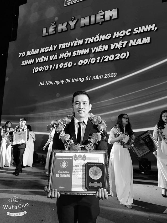 Nguyễn Duy Hòa nhận giải thưởng Sao Tháng Giêng năm 2019