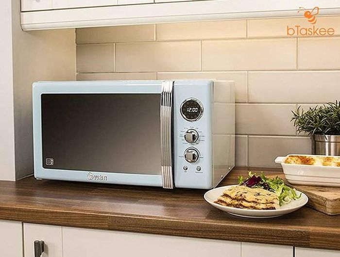  Việc cho hành tây vào lò vi sóng trước khi cắt sẽ khiến bạn xử lý chúng dễ dàng và quan trọng là không còn cay mắt. Thời gian lý tưởng là quay 30 giây 