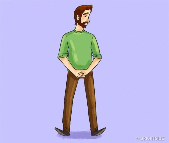 Đứng bằng gót chân: Không chỉ trẻ con có thói quen này mà ngay cả người lớn cũng làm vậy khi họ đang có vấn đề phải lo lắng.