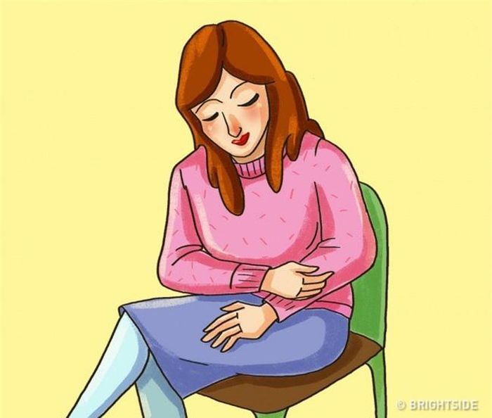 Giả vờ gom thứ gì đó: Mọi người thường dùng cử chỉ này để thể hiện họ không đồng ý về vấn đề nào đó nhưng lại không muốn nói ra. Nói cách khác, họ không thể hiện quan điểm của mình rõ ràng nhưng thái độ thì hoàn toàn cho thấy sự bất đồng ấy.