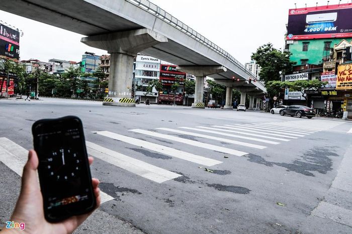  Ngã tư Xuân Thủy - Cầu Giấy. Ảnh: Phương Lâm. 