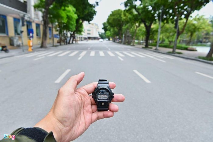  Phố đi bộ hồ Gươm Đinh Tiên Hoàng. Ảnh: Việt Linh.