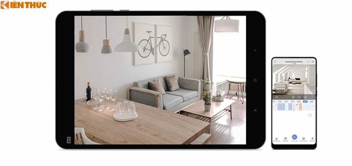 Xem video đã ghi trên nhiều thiết bị như điện thoại, máy tính bảng, máy tính, với tốc độ phát lại lên tới 16 lần. Ngoài ra có thể chuyển nhanh video được ghi ở tốc độ 2x / 4x / 16x. Lưu trữ video bằng thẻ nhớ microSD và thiết bị lưu trữ gắn mạng (NAS).