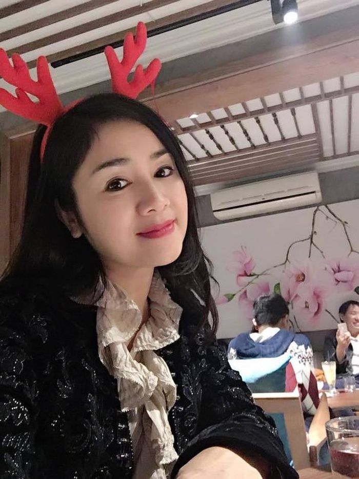 Suốt 30 năm trong nghề nhưng có thể nói sự nghiệp của Thu Hà khá bình lặng. Nhiều người cảm giác, nó giống như con người của cô, bình lặng sống và bình lặng yêu. Có thời gian, cô không mặn mà với phim truyền hình.