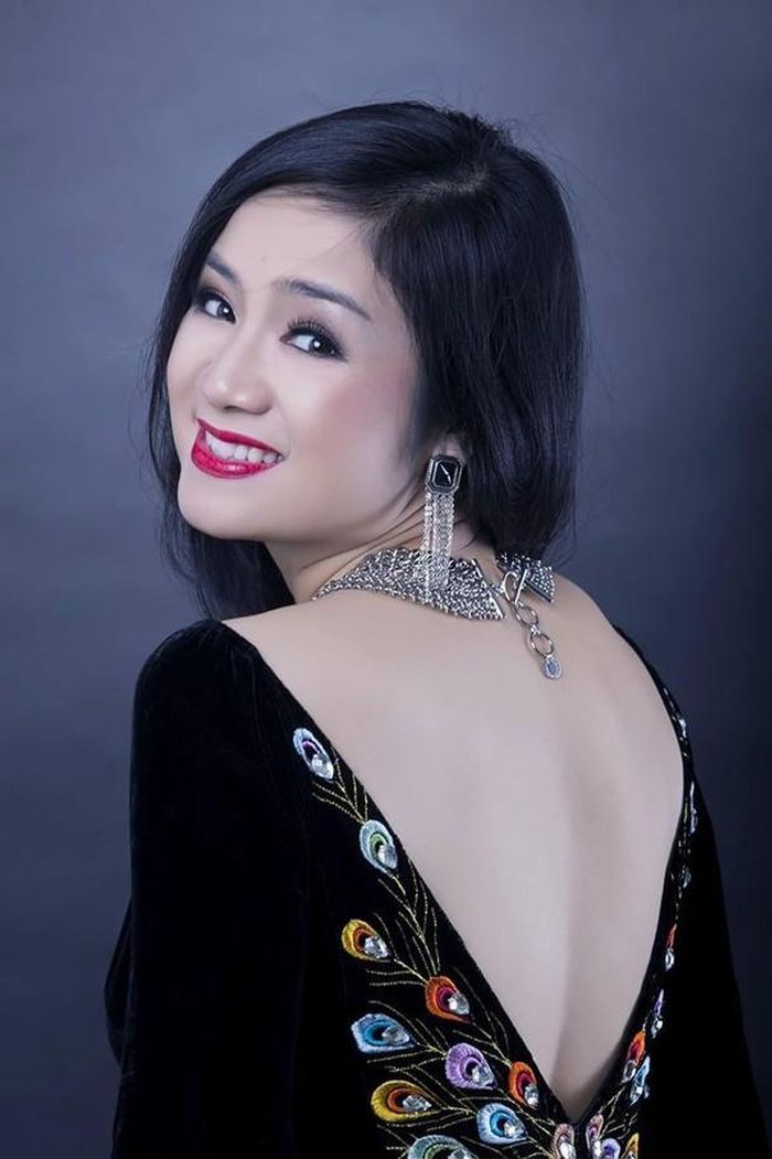 Theo Thu Hà, lão hóa là quy luật tất yếu, tốc độ lão hóa ở phụ nữ lại diễn ra nhanh hơn so với đàn ông. Do đó, cô ý thức cao việc chăm sóc bản thân, nhất là khi là người của công chúng.