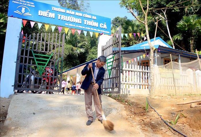 Điểm trường mầm non thôn Cả, xã Công Đa, huyện Yên Sơn (Tuyên Quang) được xây dựng trên diện tích đất của gia đình ông Ma Kim Hải. Ảnh: Quang Cường/TTXVN