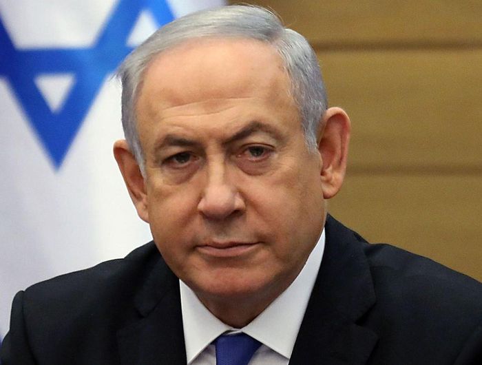 Trong khi đó, Thủ tướng Israel Benjamin Netanyahu, nói: “Người dân Israel cầu nguyện cho người bạn của chúng tôi nhanh chóng bình phục và khỏi bệnh hoàn toàn”