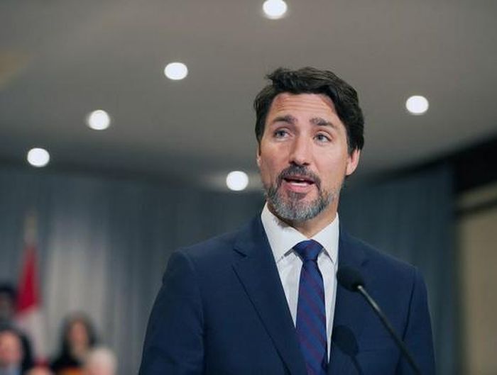Thủ tướng Canada Justin Trudeau gửi lời chúc tốt lành tới người đồng cấp Anh, nói rằng ông hy vọng sẽ sớm gặp lại ông Johnson ở số 10 phố Downing (Văn phòng Thủ tướng Anh)