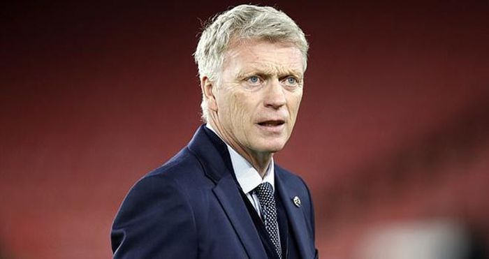 HLV David Moyes có thể là cứu tinh của cầu thủ người Chile