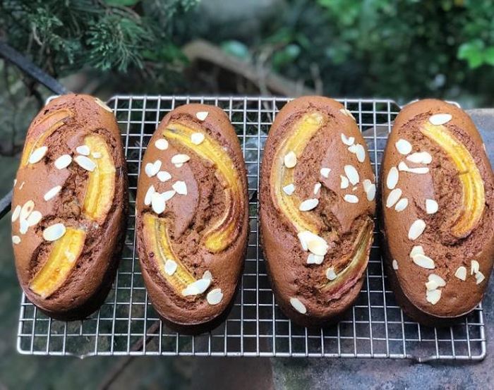 Bánh chuối hand made không kém cạnh các tiệm bánh. (Ảnh: Nguyen Ngoc Huyen)