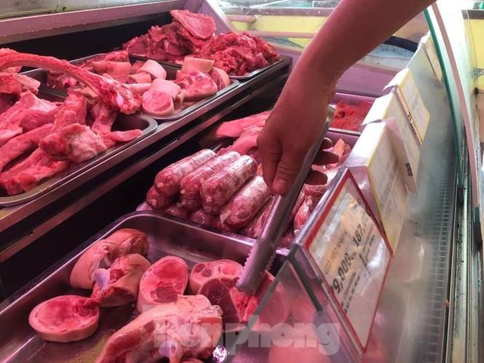 Heo nhập khẩu chủ yếu có lượng nạc rất nhiều, được cắt thành khúc đều nhau.