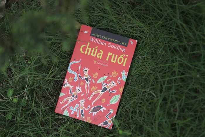 Bìa cuốn Chúa ruồi