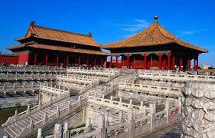 Một số người cho rằng Tử Cấm Thành là vùng đất có "âm khí" nặng do có nhiều hồn ma trú ngụ.
