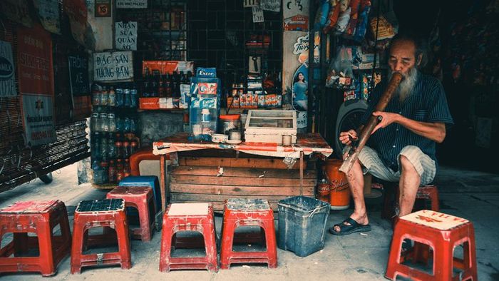 Trà đá vỉa hè