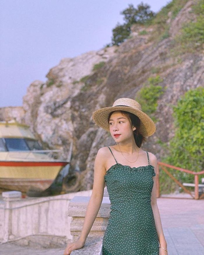 Hot girl Nghệ An được khen xinh đẹp khi đang mang thai.