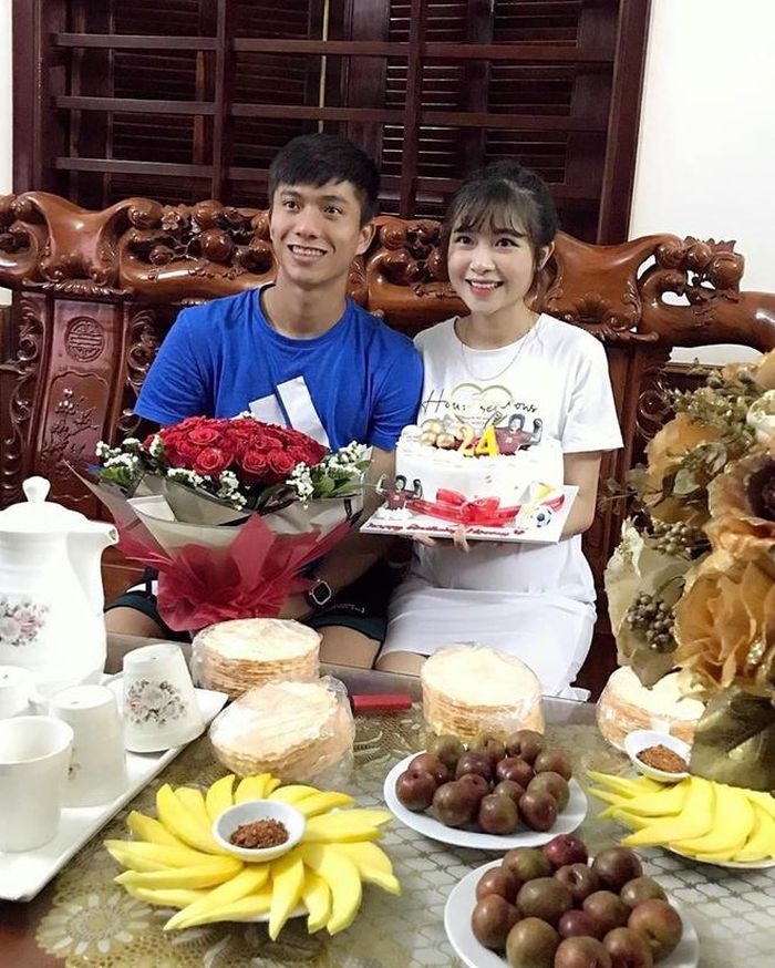 Văn Đức đón sinh nhật đơn giản bên gia đình vì đang trong thời điểm dịch bệnh.