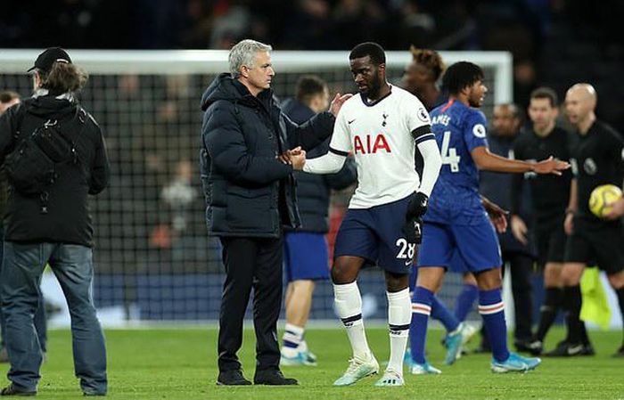 Tiền vệ người Pháp không được lòng HLV Mourinho