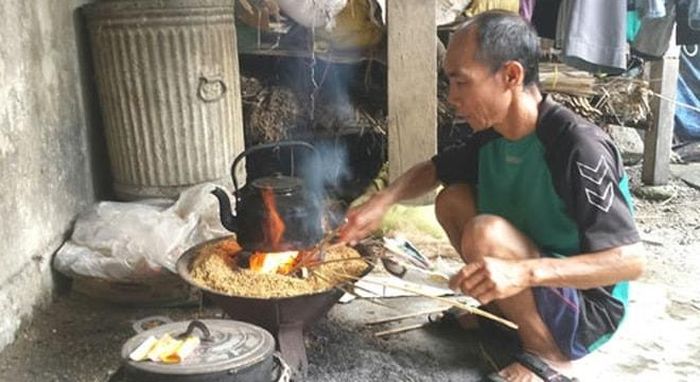 Có những ông chồng còn tranh cả việc nấu cơm