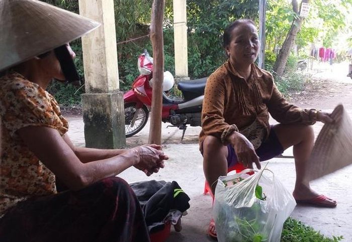 Phụ nữ chỉ ở nhà làm những việc nhẹ nhàng