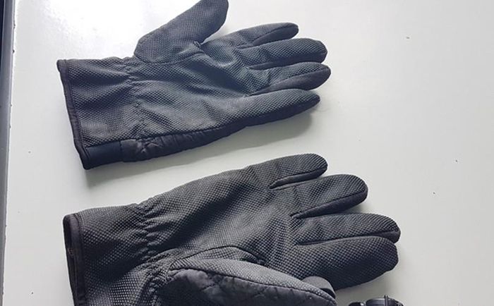  Găng tay xóa dấu vết 