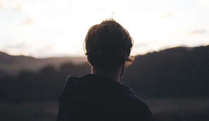 Tôi giống như một kẻ mộng du, không muốn trò chuyện với bất kỳ ai.