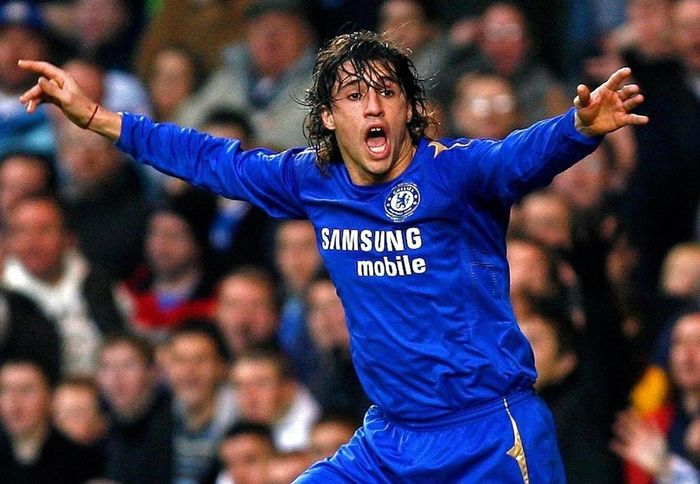  Crespo thi đấu AC Milan một mùa giải, sau đó trở lại Chelsea và khoác áo số 9. Chân sút người Argentina tiếp tục gây thất vọng dưới triều đại Jose Mourinho, bị đẩy tới Inter theo dạng cho mượn và bị bán đứt từ hè 2008. Crespo không thể lấy lại phong độ đỉnh cao sau quãng thời gian phí phạm ở Premier League. 