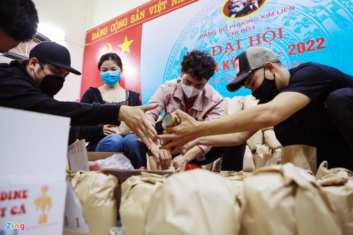 Anh Nguyễn Phan Huy Khôi, người khởi xướng cho biết chương trình được phát động từ ngày 3/4. Sau hơn 10 ngày thực hiện chương trình đã tiếp cận và hỗ trợ trực tiếp đến tận tay bà con khó khăn trên địa bàn hơn 50 phường thuộc 11 quận, huyện tại Hà Nội.