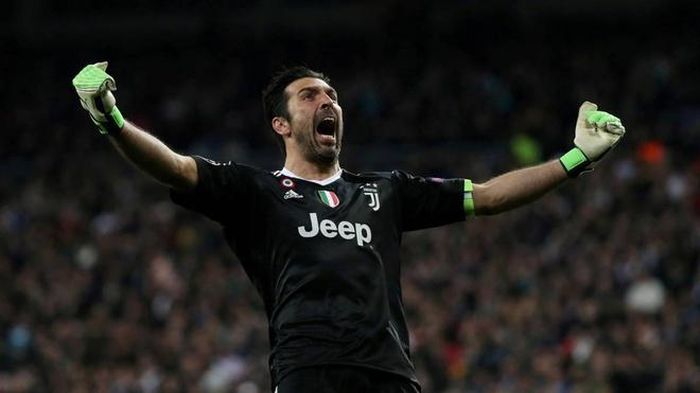 Buffon vẫn chưa chịu dừng lại, dù đã 42 tuổi. Ảnh: Getty Images.