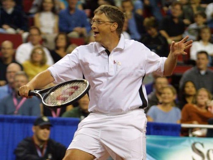  Nhà sáng lập Microsoft thích chơi tennis. Ảnh: Getty Images. 
