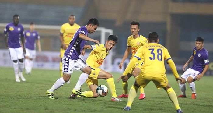 Nam Định trở lại tập luyện