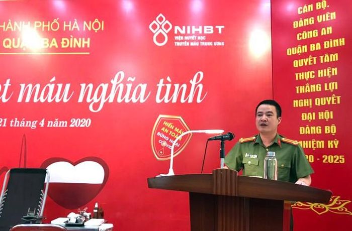 Trung tá Phạm Hải Thắng – Trưởng CAQ Ba Đình phát biểu tại buổi lễ